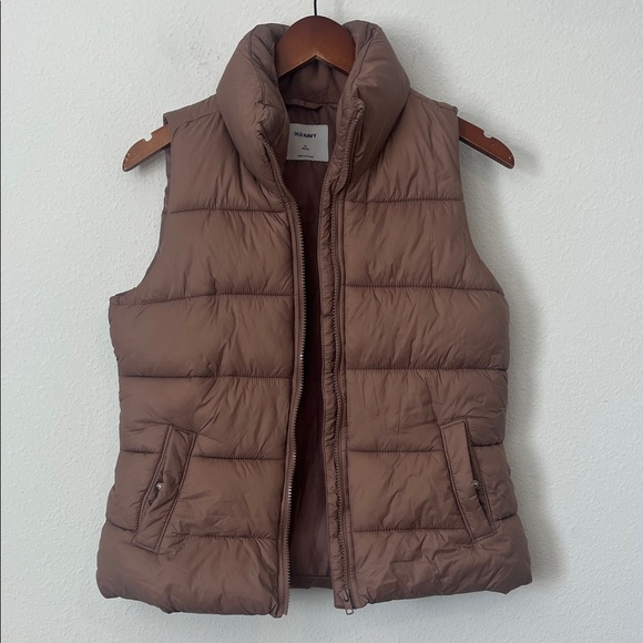 Old Navy Jackets & Blazers - Old Navy Tan Puffer Vest